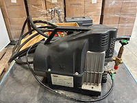 Powerplus pow 548 luchtcompressor met toebehoren - afbeelding 5 van  11