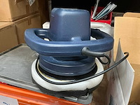 Powerplus pow404 poliermachine - afbeelding 1 van  4