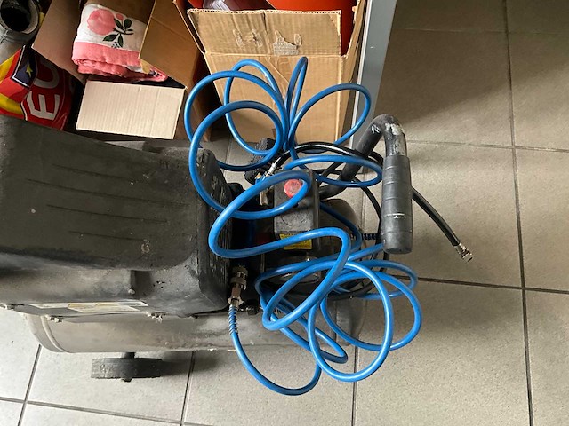 Powerplus pow551 compressor - afbeelding 5 van  6