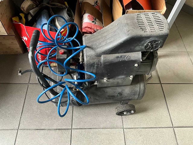 Powerplus pow551 compressor - afbeelding 6 van  6