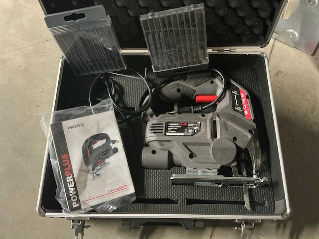 Powerplus powe30015 decoupeerzaag - afbeelding 1 van  5