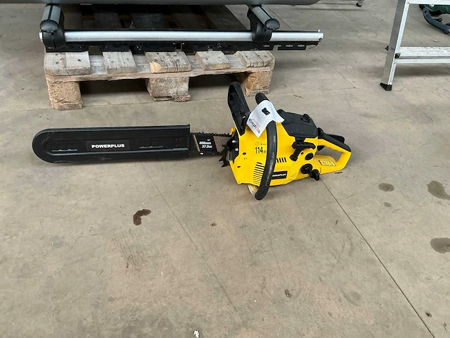 Powerplus poweg10243 kettingzaag - afbeelding 3 van  3