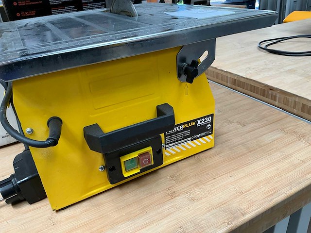 Powerplus powx230 tegelzaagmachine - afbeelding 3 van  6