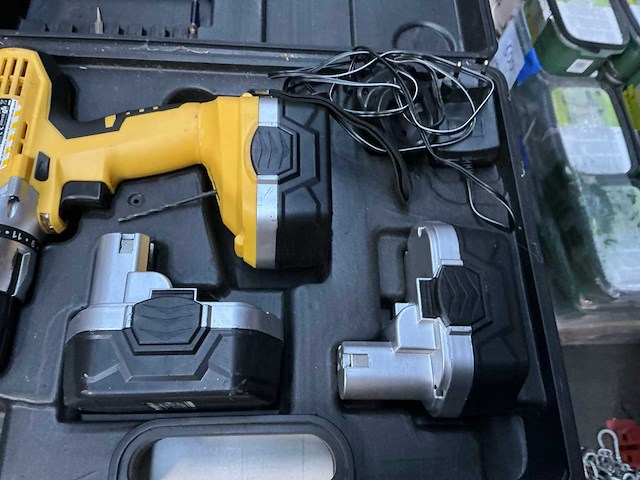 Powerplus x0057 accu schroefmachine - afbeelding 3 van  4