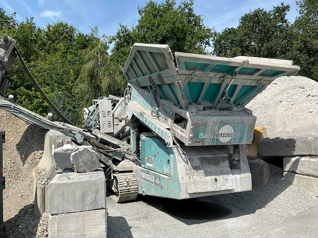 Powerscreen warrior 1400 mobiele zeefinstallatie - afbeelding 1 van  15
