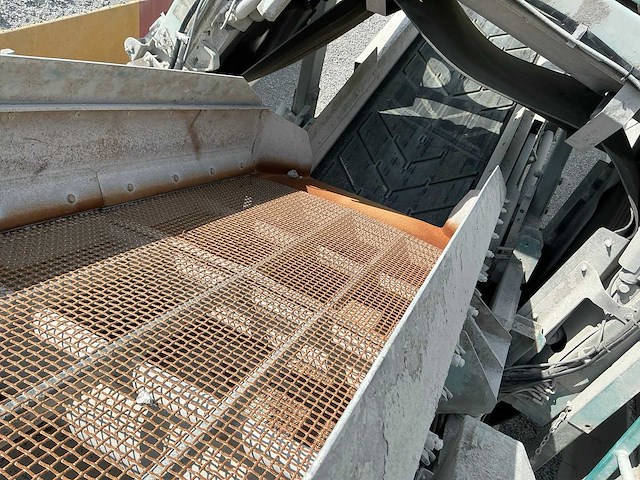 Powerscreen warrior 1400 mobiele zeefinstallatie - afbeelding 12 van  15
