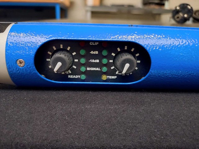 Powersoft - m14d hdsp+eth - amplifier 2ch - afbeelding 2 van  4