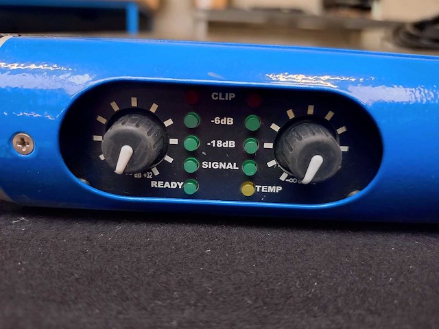 Powersoft - m14d hdsp+eth - amplifier 2ch - afbeelding 2 van  4