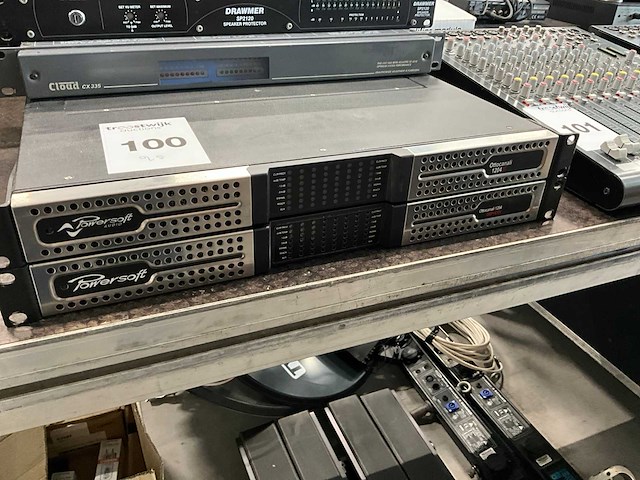 Powersoft 1204 octo canali geluidsversterker (2x) - afbeelding 1 van  3