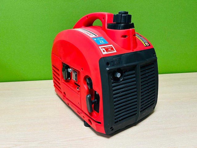 Powertech - 2025 - pt2000 - inverter generator 1800w - afbeelding 1 van  7