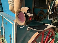 Praalkoets op aanhangwagen - afbeelding 31 van  46