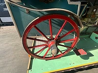 Praalkoets op aanhangwagen - afbeelding 3 van  46