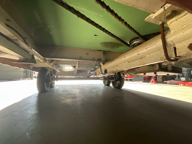 Praalkoets op aanhangwagen - afbeelding 41 van  46