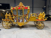 Praalwagen koets - afbeelding 2 van  26