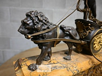 Prachtige antieke klok op marmeren voet - afbeelding 6 van  8