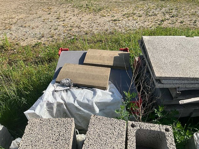 Prachtige parkeerplaats bestrating - afbeelding 44 van  48