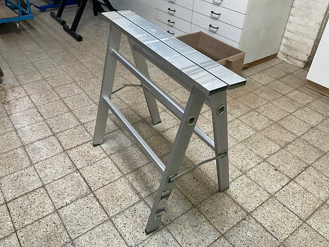 Practo alu schraag - afbeelding 1 van  4