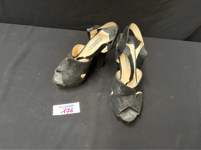 Prada hakken maat 38 (gebruikt) - afbeelding 1 van  6