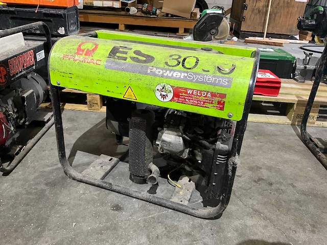 Pramac es3000 stroomgenerator - afbeelding 2 van  3