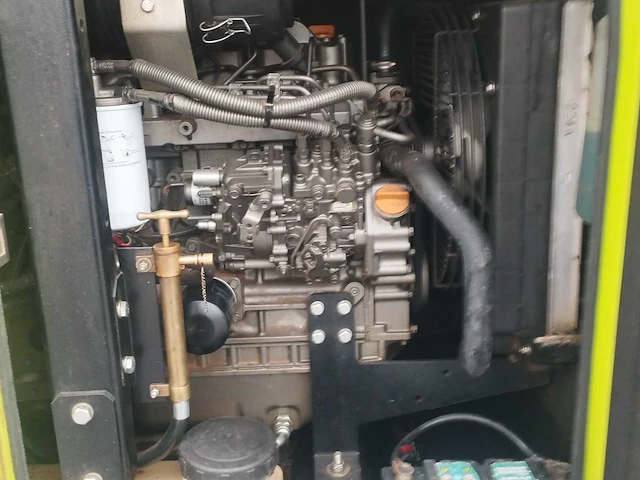 Pramac gsw22 20kva stroomgenerator - afbeelding 2 van  3