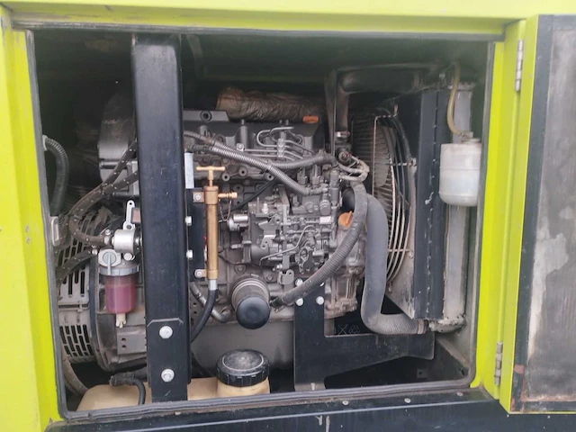 Pramac gsw45 40kva stroomgenerator - afbeelding 3 van  3
