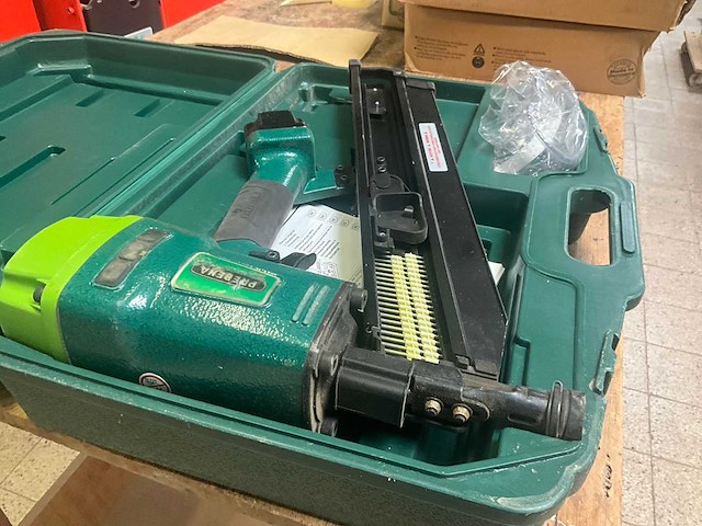 Prebena 7xr-rk90 pneumatische nagelindrijver/stripnagelmachine - afbeelding 11 van  16