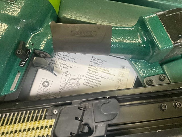 Prebena 7xr-rk90 pneumatische nagelindrijver/stripnagelmachine - afbeelding 12 van  16
