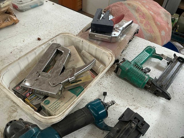 Prebena/ parkside/… pneumatische tackers /nietjespistolen (4x) - afbeelding 5 van  8