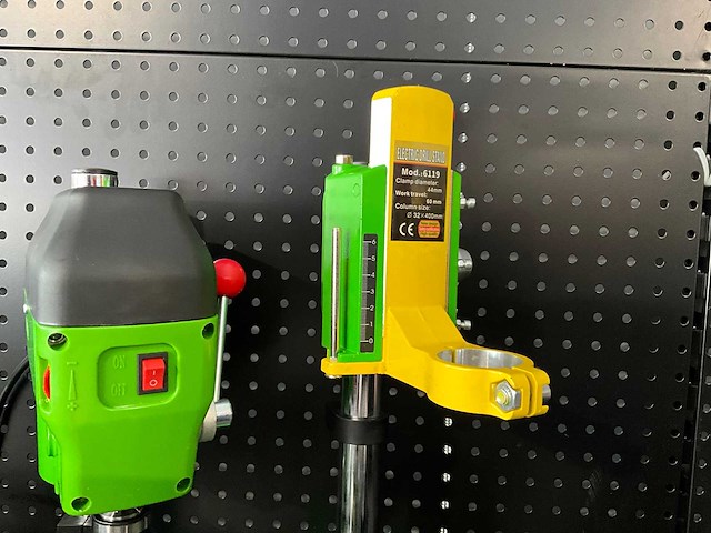 Precisie kolomboormachine voor modelbouw en details - afbeelding 11 van  11