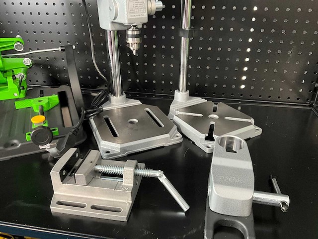 Precisie kolomboormachine voor modelbouw en details - afbeelding 3 van  4