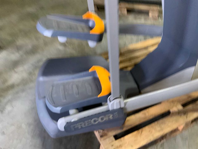 Precor 100i amt crosstrainer - afbeelding 2 van  5