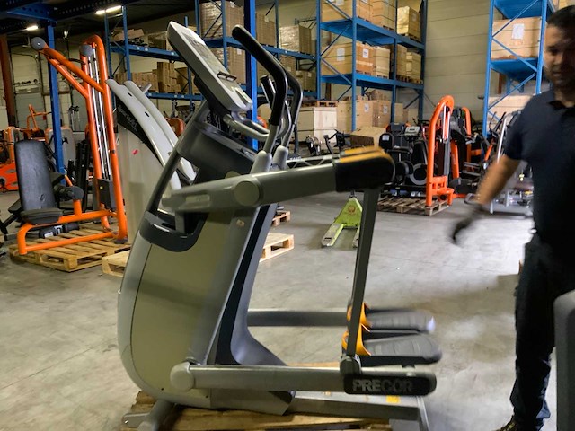 Precor 100i amt crosstrainer - afbeelding 5 van  5