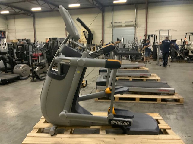 Precor 885 p80 amt crosstrainer - afbeelding 1 van  6
