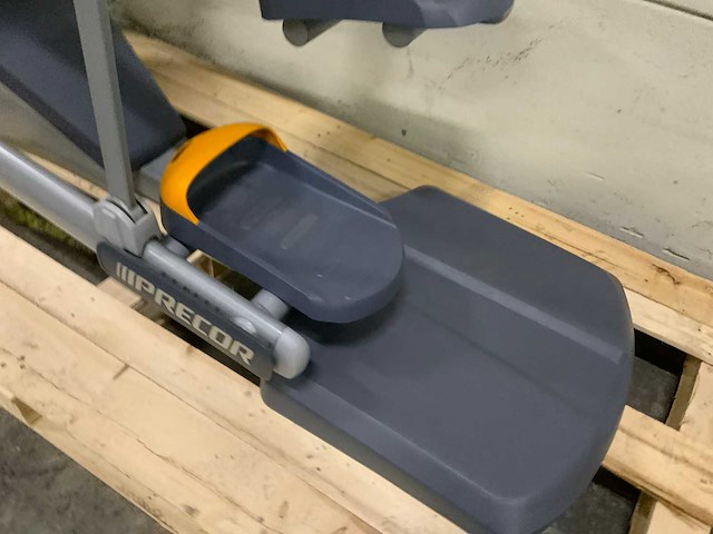 Precor 885 p80 elliptical crosstrainer - afbeelding 3 van  5