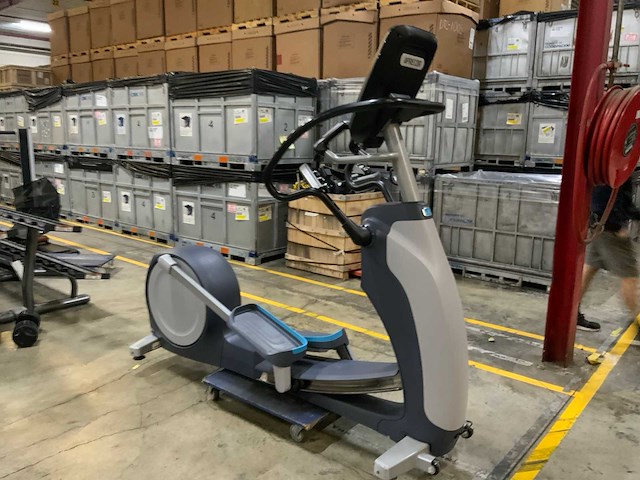 Precor 885 p82 efx crossramp crosstrainer - afbeelding 5 van  6