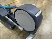 Precor 885 p82 efx crossramp crosstrainer - afbeelding 2 van  6