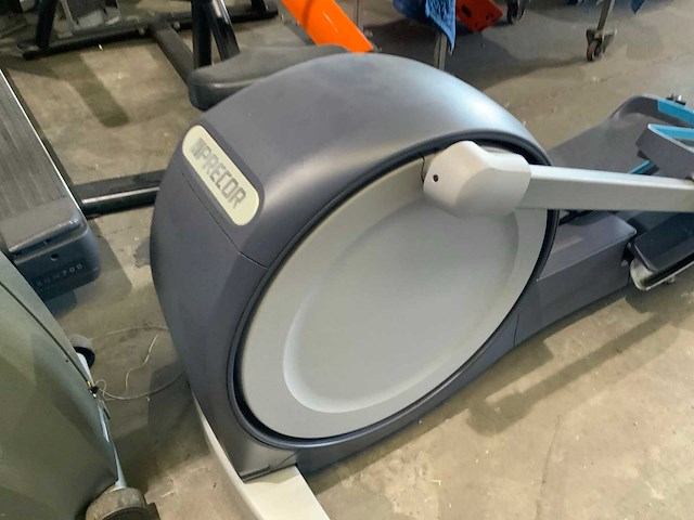 Precor 885 p82 efx crossramp crosstrainer - afbeelding 5 van  5