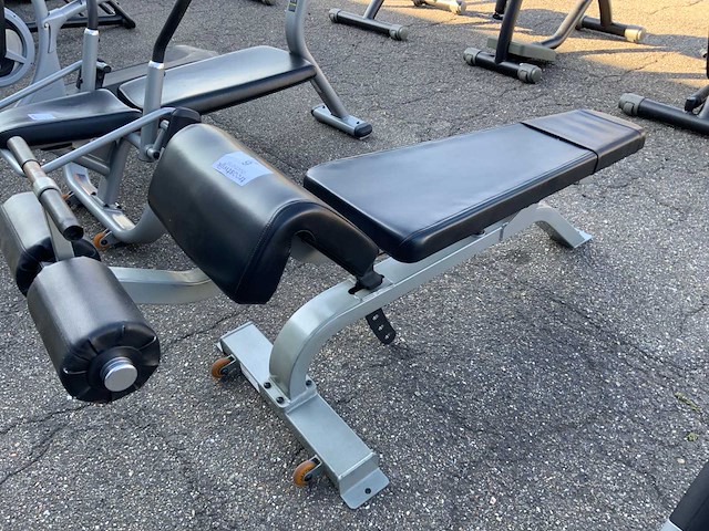 Precor abdominal crunch bench krachtstation - afbeelding 1 van  4