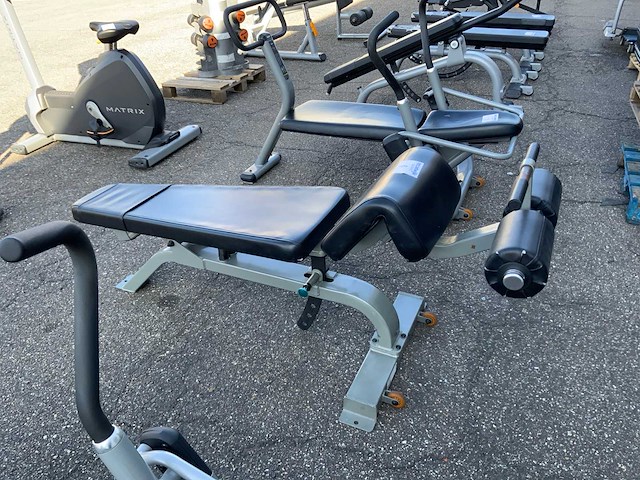 Precor abdominal crunch bench krachtstation - afbeelding 2 van  4