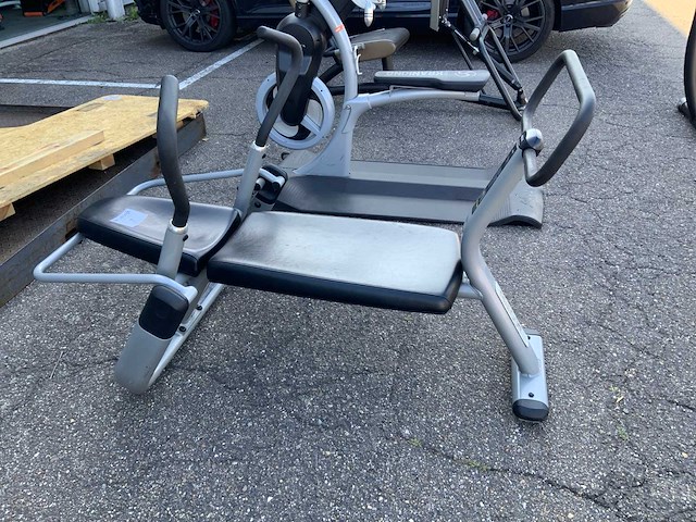 Precor abdominal crunch bench krachtstation - afbeelding 2 van  4
