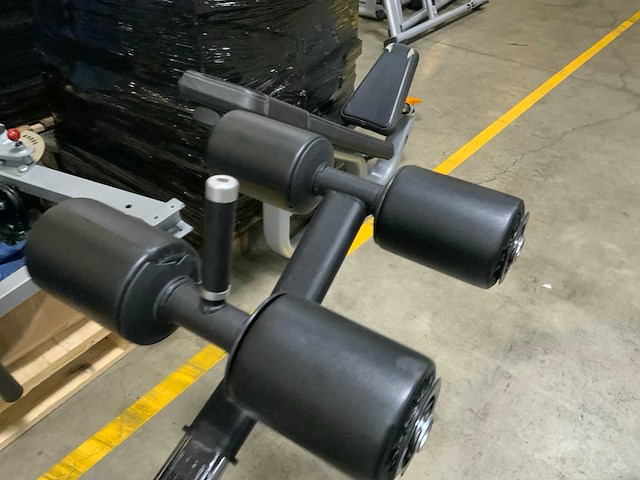 Precor abdominal crunch bench krachtstation - afbeelding 4 van  4