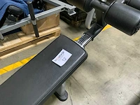 Precor abdominal crunch bench krachtstation - afbeelding 3 van  4