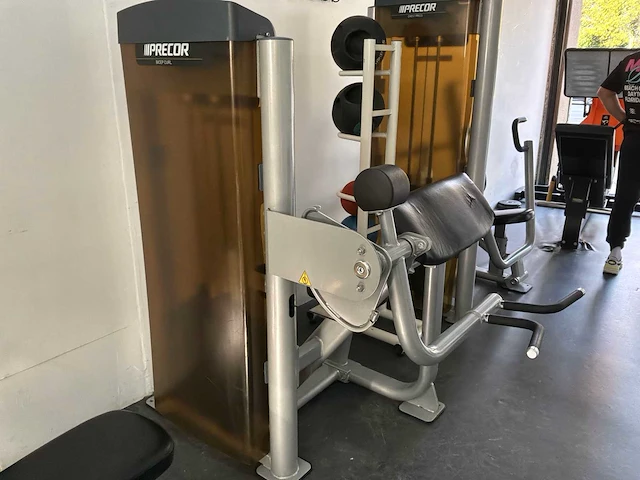 Precor bicep curl multi-gym - afbeelding 1 van  4