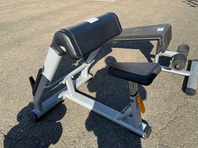 Precor biceps curl bench krachtstation - afbeelding 3 van  5