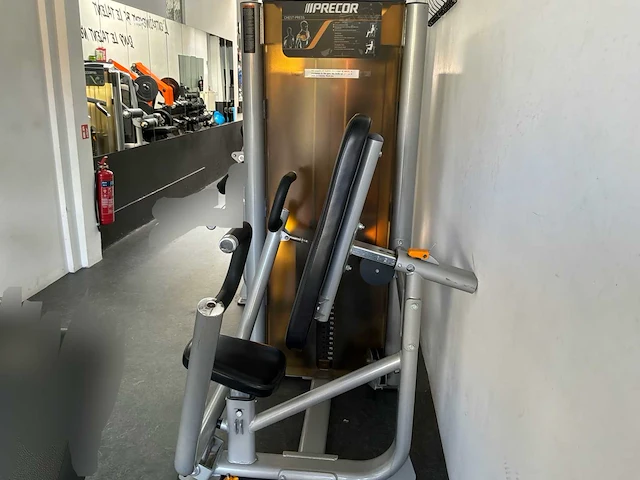 Precor chest press multigym - afbeelding 4 van  4