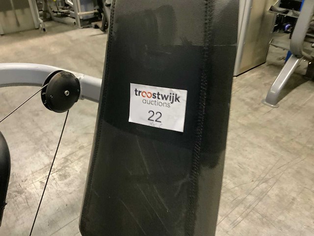 Precor discovery chest press krachtstation - afbeelding 2 van  6