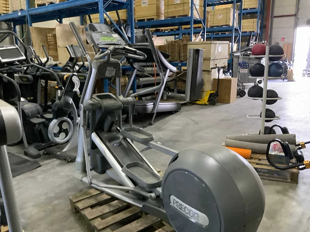 Precor efx elliptical crosstrainer - afbeelding 4 van  5