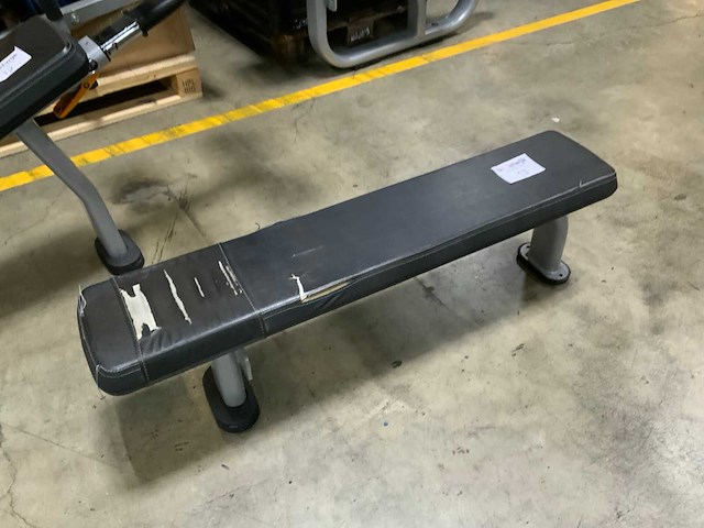 Precor icarian flat bench krachtstation - afbeelding 1 van  2