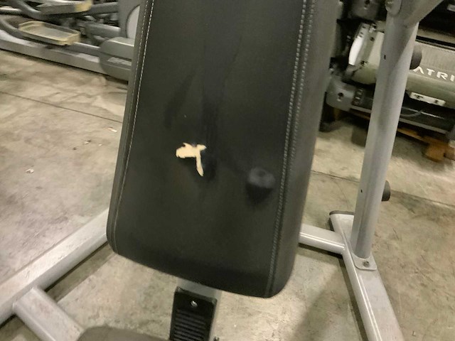 Precor plate loaded 50mm shoulder press krachtstation - afbeelding 2 van  5