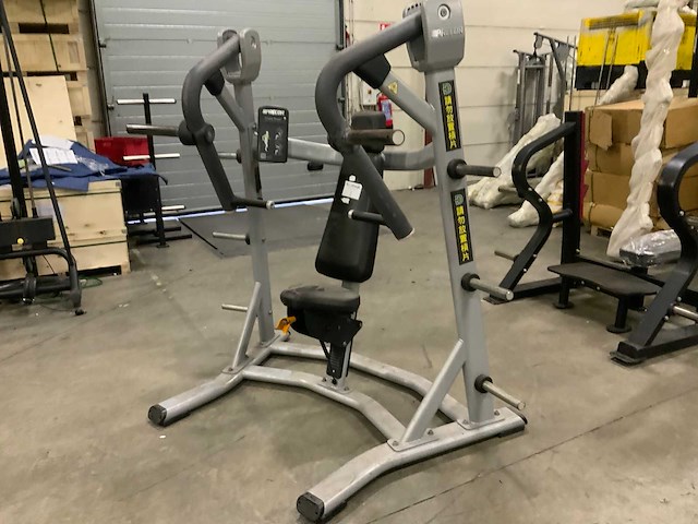 Precor plate loaded chestpress krachtstation - afbeelding 3 van  4